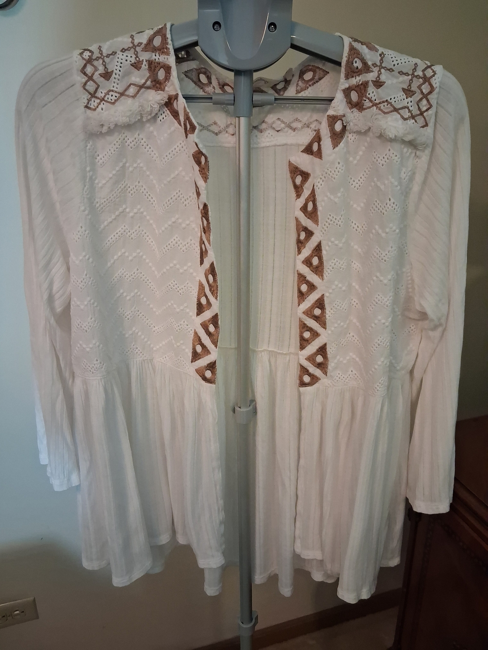 Soft Surroundings Boho White Open Front Cardigan with Silk Brown Embroidery